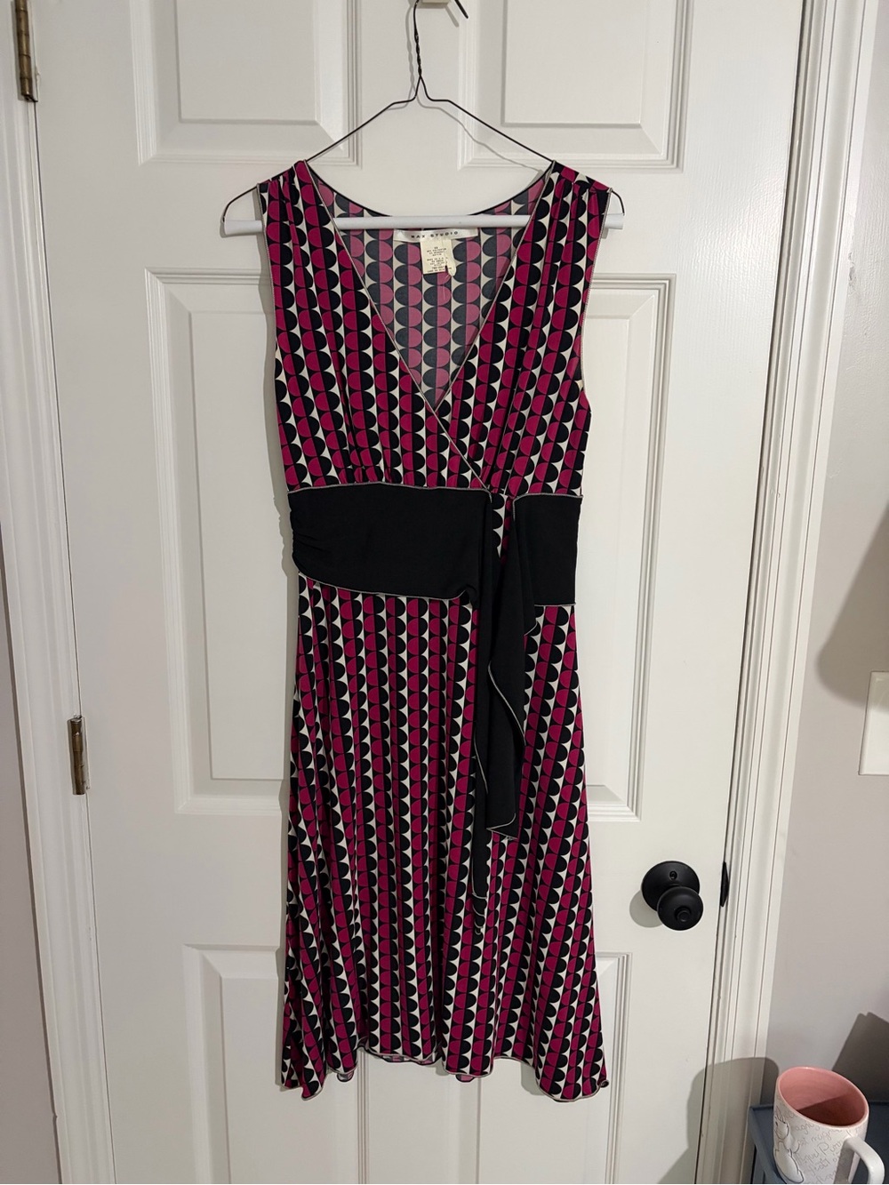 Max Studio Sleeveless Pink & Black Geometric Faux Wrap Dress size XS fits S/M